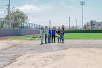 Avanza construcción de campo de beisbol 