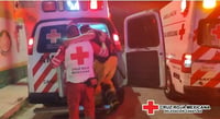 Incendio consume fábrica de cajas en Canatlán; más de 20 personas fueron auxiliadas