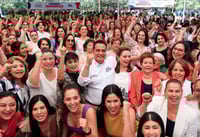Mil mujeres lo confirman: Toño es cercano, cumple y va por más