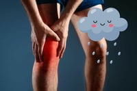 ¿Te duele la rodilla antes de las lluvias?, esto dice la ciencia sobre 'sentir' el clima