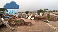 Fuertes tormentas desentierran cuerpos en panteón | VIDEO
