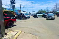 Choque volcadura en el bulevar Francisco Villa deja varios lesionados, incluida una bebé