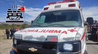Volcadura en la Gómez Palacio-Jiménez deja tres personas lesionadas y una sin vida