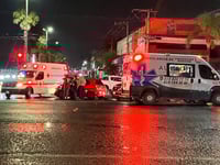 Chocan unidad de la Fiscalía que iba a atender un accidente