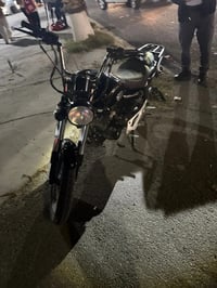 Veterano atropella a perro y cae de la moto, en Gómez Palacio
