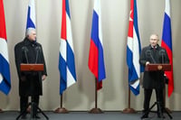 Putin se solidariza con Cuba en la defensa de su soberanía; Rusia rechaza amenazas contra la isla