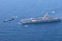 Portaaviones de EU llegan a Medio Oriente; 'flota no afectará determinación de Irán para defenderse'