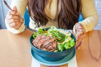 Alimentos ricos en vitamina B12, cuáles son y por qué consumirlos