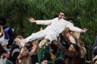 Congresistas republicanos piden multar y 'encerrar' a Bad Bunny por show del Super Bowl