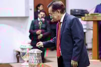 Congreso elige a José María Balcázar como presidente interino de Perú