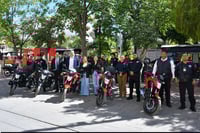 Donan empresarios 5 motocicletas al Gobierno de Lerdo