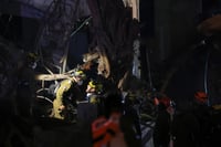 SRE brinda protección consular y alerta por cierres de espacio aéreo en Medio Oriente