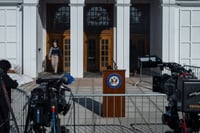 El Congreso de EE. UU. solicita a Bill Gates declarar en la investigación sobre Epstein