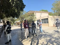 Evacúan escuela de Gómez Palacio por amenaza de tiroteo