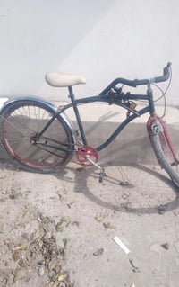 Lesionada, tras ser impactada por moto en Gómez Palacio