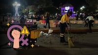 Tras marcha del 8M, retiran calcas del mobiliario urbano en Zona Centro de Durango