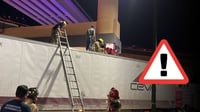 Mujer se lanza de un puente y cae en la caja de un tráiler que pasaba por la zona; sobrevivió