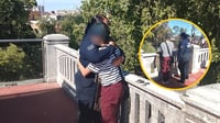 Policías contienen a joven con crisis emocional en puente de Analco