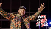 'Gente Fina Chicago' adelanta cómo será su próximo lanzamiento con playeras y gorras 