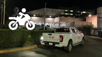 Joven motociclista muere en el IMSS de Durango tras chocar contra una camioneta