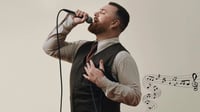 Sam Smith convierte el amor en el eje de 'Hazel Eyes', su álbum más íntimo