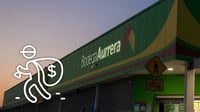 Hacen boquete en el techo y roban 100 mil pesos de Aurrera en Durango