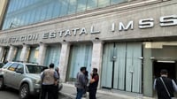 Exigen insumos en hospitales del IMSS