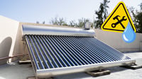 ¿Tienes un calentador solar? Este es el mantenimiento que necesita para evitar fallas