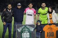 Alacranes de Durango rinde homenaje a Osmar y Jared Muñoz tras sumar 100 partidos oficiales