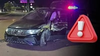 Da dos volteretas tras tomar curva a exceso de velocidad frente a Villas Campestre