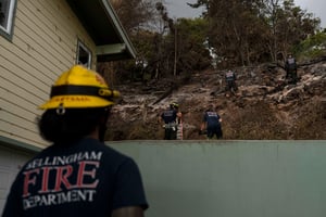Sube a 106 la cifra de muertos por los incendios en la isla de Maui, Hawái