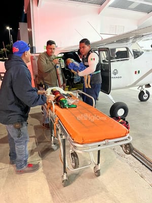 Trasladan vía aérea a bebé desde Mezquital para atención médica de emergencia