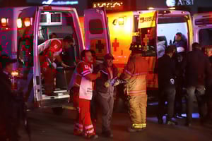 Accidente entre dos camiones de ruta en bulevar Francisco Villa