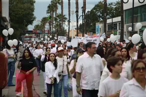 Cientos de duranguenses marcharon en Durango al grito de una sola voz… #JusticiaParaNicole