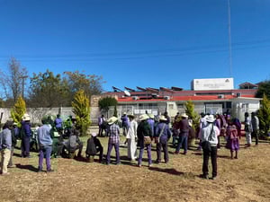 Se cumplen ocho días de plantón en La Guajolota; autoridades no dan respuesta