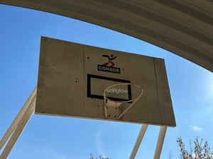 Usuarios alzan la voz por el estado del Polideportivo Mario Vázquez Raña