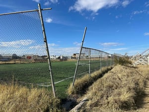 Usuarios alzan la voz por el estado del Polideportivo Mario Vázquez Raña