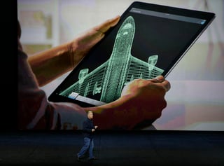 La nueva tableta se llama iPad Pro y busca atraer a clientes corporativos y agencias gubernamentales.
