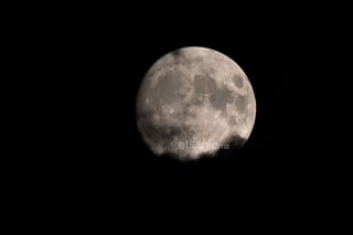 Imagen de la última superluna de este año 2022, vista desde Logroño, conocida como Superluna de Esturión. El nombre de esta luna llena de agosto proviene de los grandes lagos de Norteamérica, ya que coincide con la época en la que más peces de este tipo pueden encontrarse en esas reservas de agua dulce.