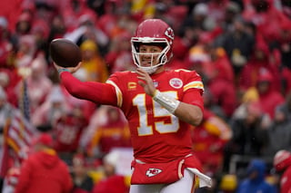 Los Kansas City Chiefs volaron este sábado a la final de la Conferencia Americana (AFC) de la NFL por quinto año consecutivo, tras imponerse por 27-20 a los Jacksonville Jaguars.