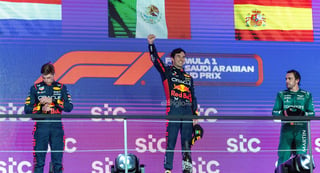 El piloto mexicano 'Checo' Pérez conquistó su primer Gran Premio del año, al llevarse la victoria en el circuito Jeddah Corniche de Arabia Saudita.