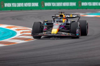 Fue una brutal batalla, pero sólo de dos pilotos, aunque del mismo equipo, porque es real decir que Red Bull está en una liga superior a la de sus competidores en la Fórmula 1.