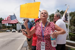 Las autoridades de Miami y del condado Miami-Dade alistan un fuerte operativo de seguridad ante la inminente llegada del expresidente de Estados Unidos Donald Trump, quien la tarde del martes comparecerá en un tribunal federal de Miami por el caso del manejo de documentos clasificados.