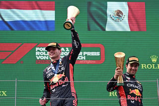 Este ha sido un gran domingo para Sergio Pérez y es que luego de unas semanas en las que no le fue nada bien, el mexicano se ha recuperado la confianza y esto se vio reflejado este fin de semana en el GP de Austria, donde sumó puntos en la Sprint, pero en el que también largó desde la P15 y finalizó en el tercer lugar.