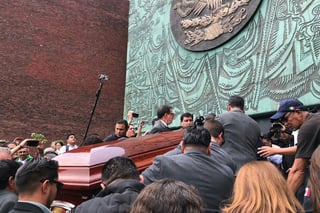 La Cámara de Diputados recibió por última vez a Don Porfirio Muñoz Ledo, quien falleció este domingo a dos semanas de cumplir 90 años de edad.