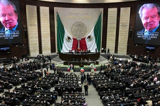 La Cámara de Diputados recibió por última vez a Don Porfirio Muñoz Ledo, quien falleció este domingo a dos semanas de cumplir 90 años de edad.