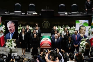 La Cámara de Diputados recibió por última vez a Don Porfirio Muñoz Ledo, quien falleció este domingo a dos semanas de cumplir 90 años de edad.