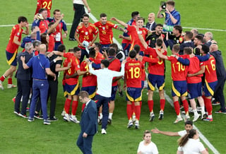 España, con goles de Nico Williams y Mikel Oyarzabal, venció 2-1 a Inglaterra en el Estadio Olímpico de Berlín, consiguiendo su cuarta Eurocopa tras las victorias de 1964, 2008 y 2012.