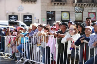 Así se vivió el desfile cívico militar por el 114 Aniversario de la Revolución Mexicana