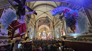 Cientos de duranguenses se congregaron en el Santuario de Nuestra Señora de Guadalupe para las tradicionales mañanitas a la Virgen de Guadalupe